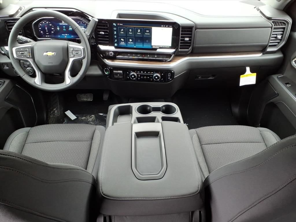 Thumbnail: 2026 Chevrolet Silverado 1500 - 10