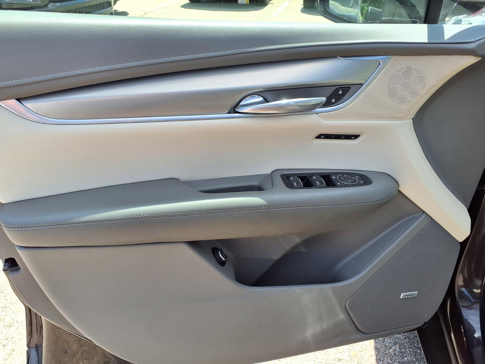 Thumbnail: 2018 Cadillac XT5 - 14