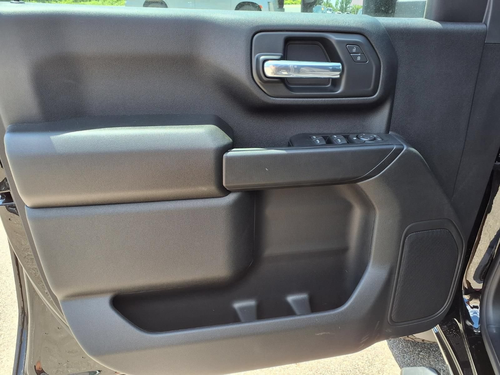2026 Chevrolet Silverado 2500 HD Custom - Photo 13