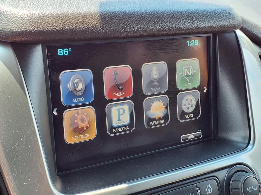 Thumbnail: 2015 Chevrolet Suburban - 25