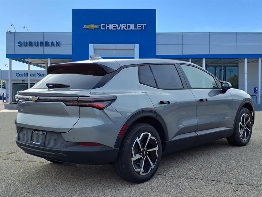 Thumbnail: 2026 Chevrolet Equinox - 4