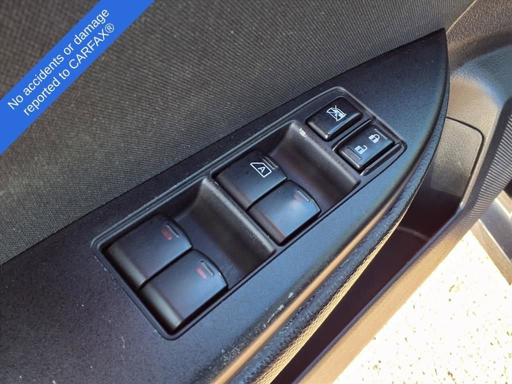 Thumbnail: 2010 Subaru Legacy - 15