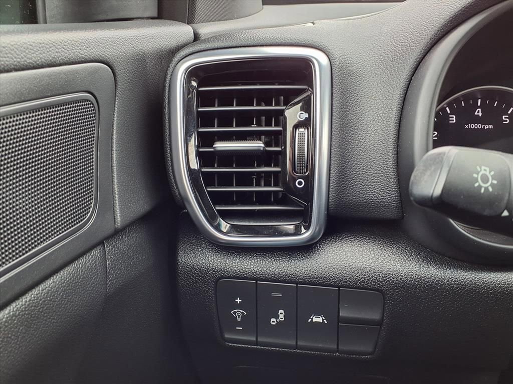 Thumbnail: 2022 Kia Sportage - 30