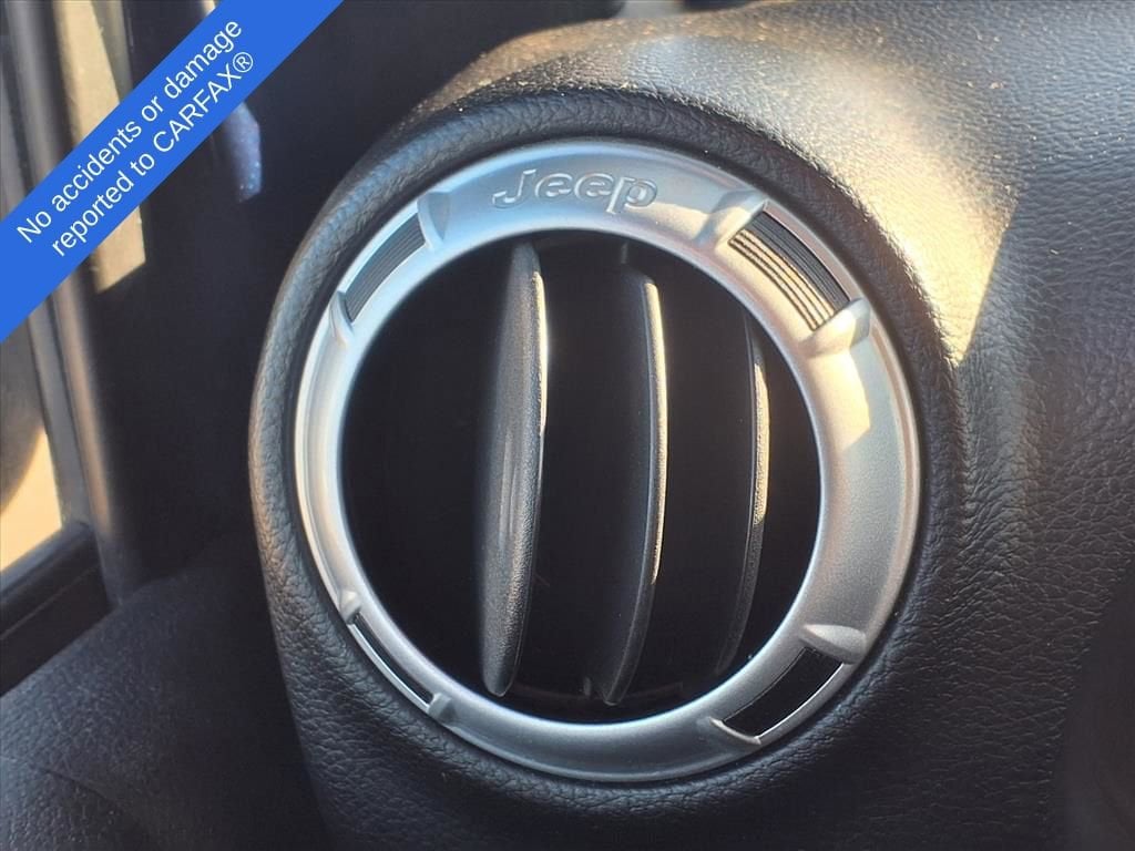 Thumbnail: 2013 Jeep Wrangler - 22