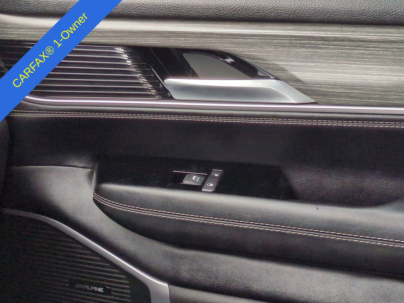 Thumbnail: 2024 Jeep Wagoneer - 37