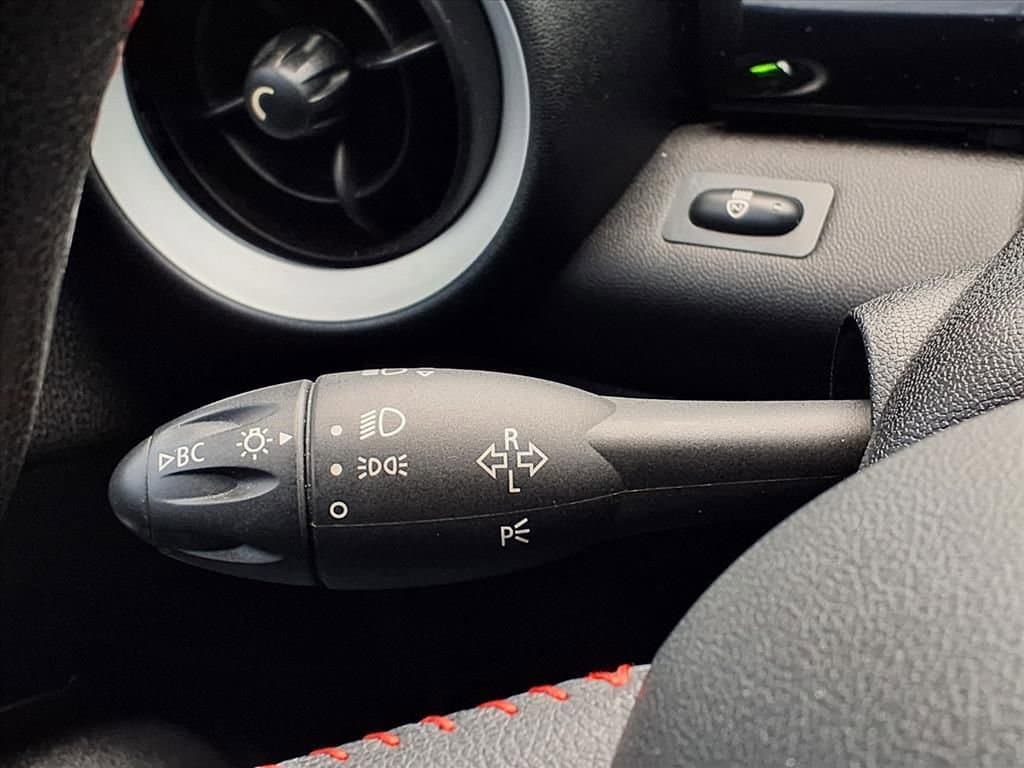 Thumbnail: 2014 MINI Cooper Coupe - 19