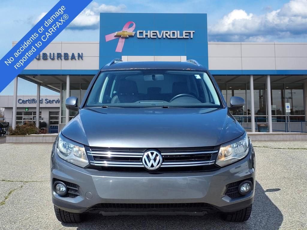 Thumbnail: 2014 Volkswagen Tiguan - 2