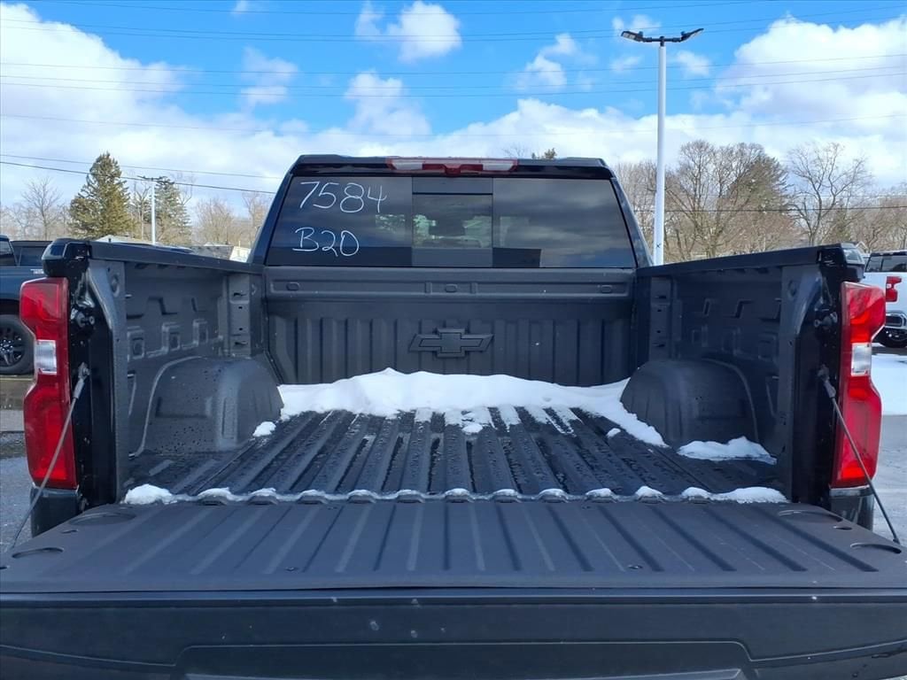 Thumbnail: 2026 Chevrolet Silverado 1500 - 7