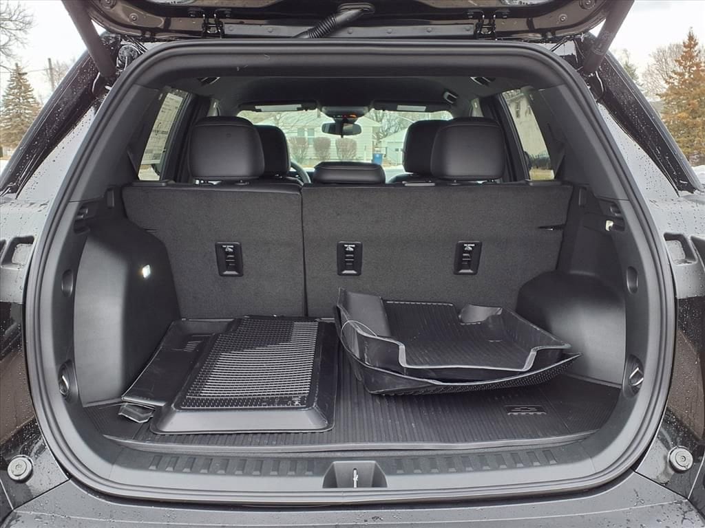 Thumbnail: 2026 Chevrolet Equinox - 8