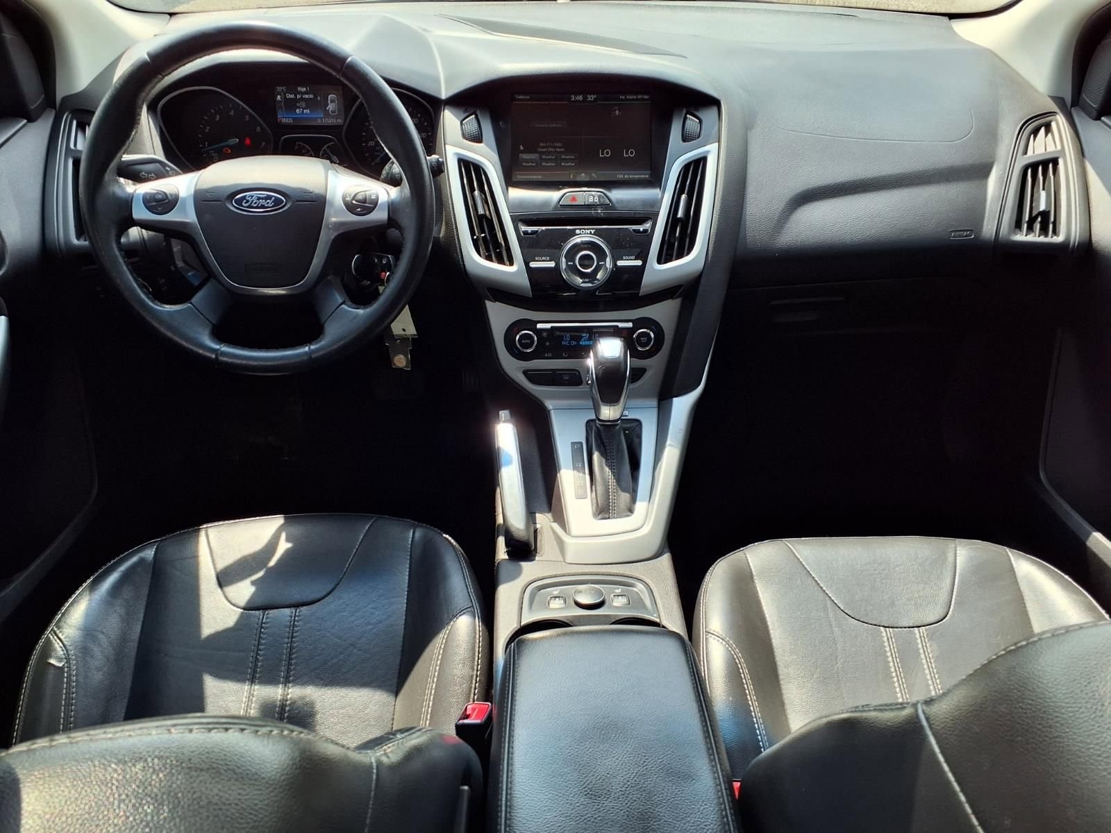 Thumbnail: 2014 Ford Focus - 12