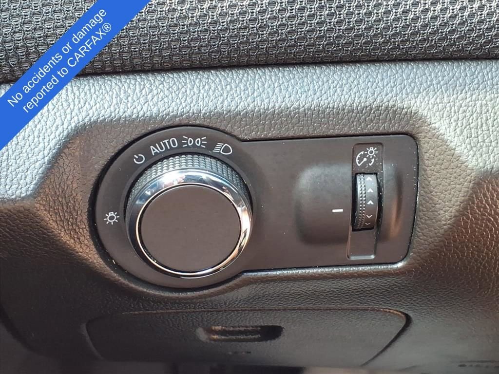 Thumbnail: 2014 Chevrolet Cruze - 29