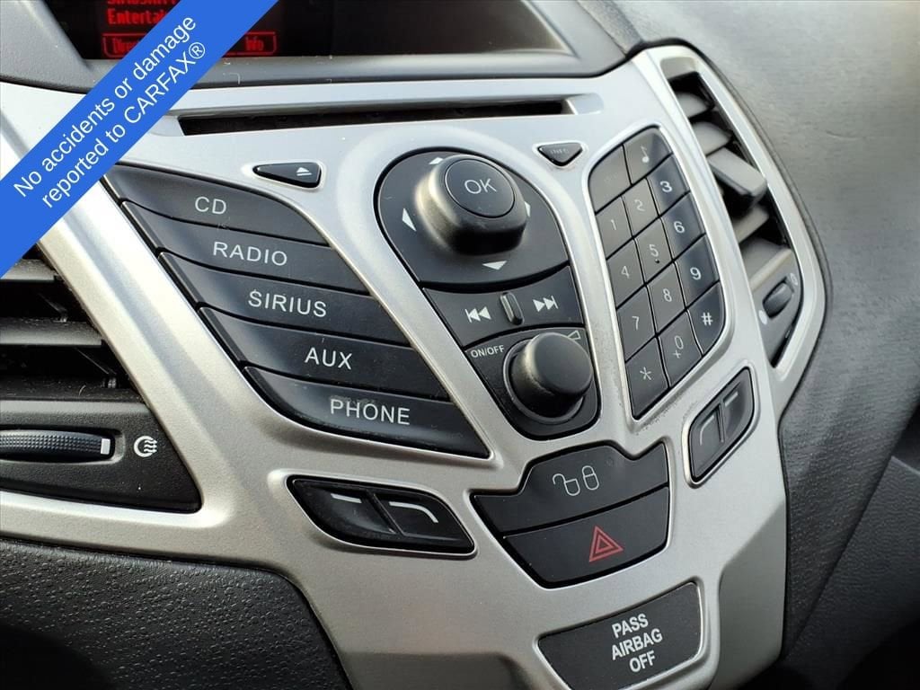 Thumbnail: 2011 Ford Fiesta - 25