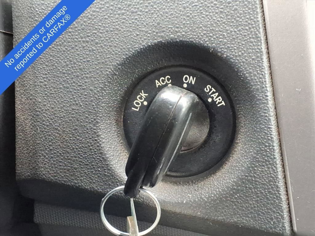 Thumbnail: 2008 Chrysler Sebring - 25