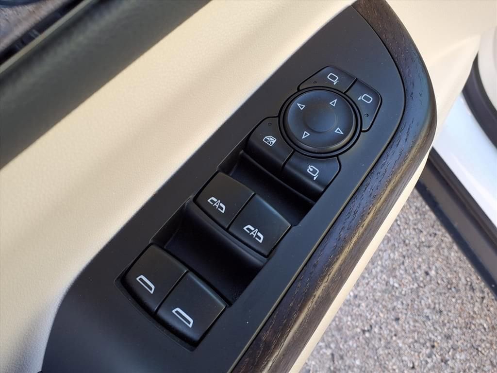 Thumbnail: 2021 GMC Acadia - 15