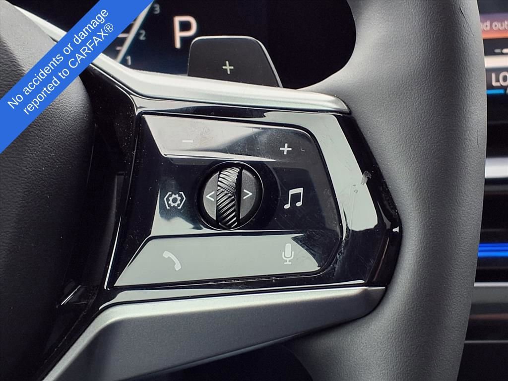 Thumbnail: 2025 BMW 5 Series - 23