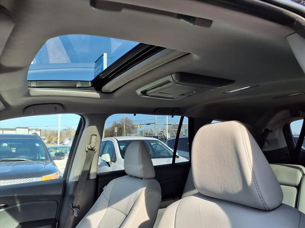 Thumbnail: 2017 Honda Pilot - 18