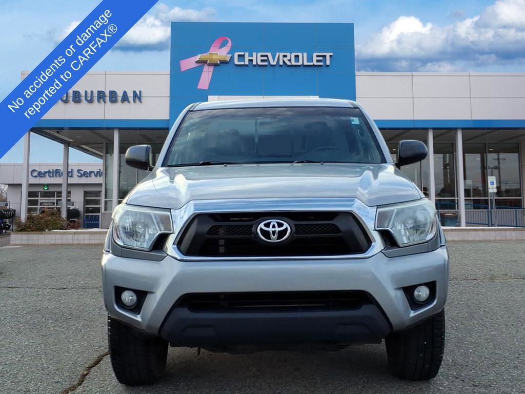 2014 Toyota Tacoma photo 2