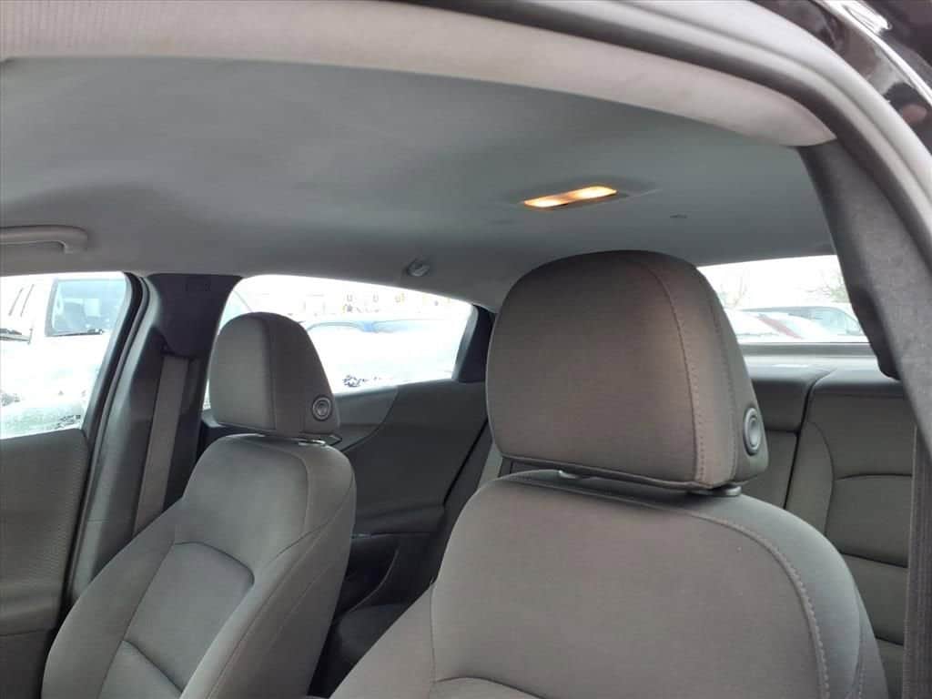 Thumbnail: 2021 Chevrolet Malibu - 16