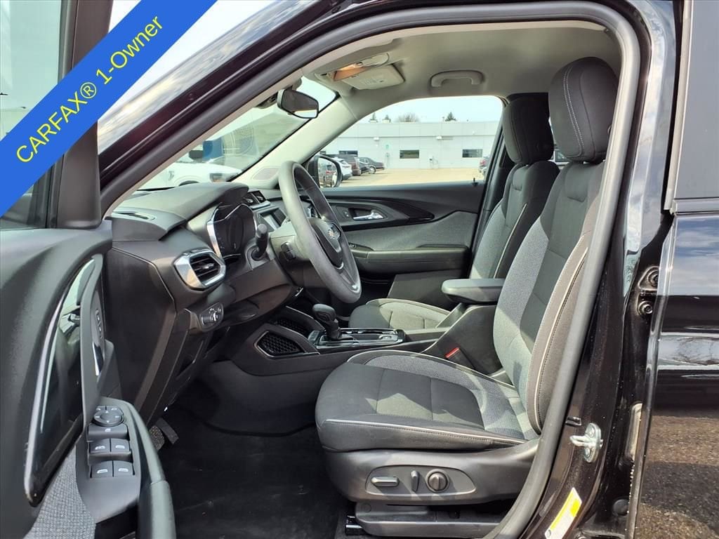 Thumbnail: 2023 Chevrolet TrailBlazer - 17