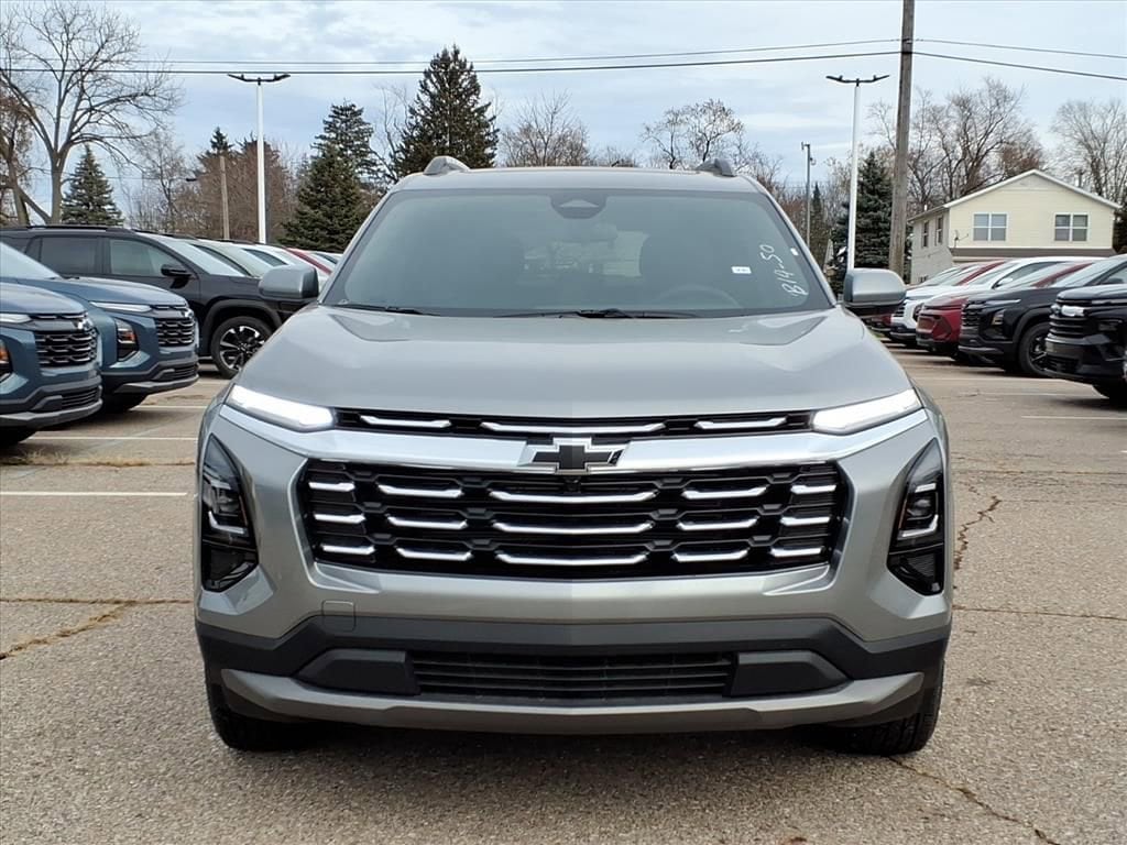 Thumbnail: 2026 Chevrolet Equinox - 2