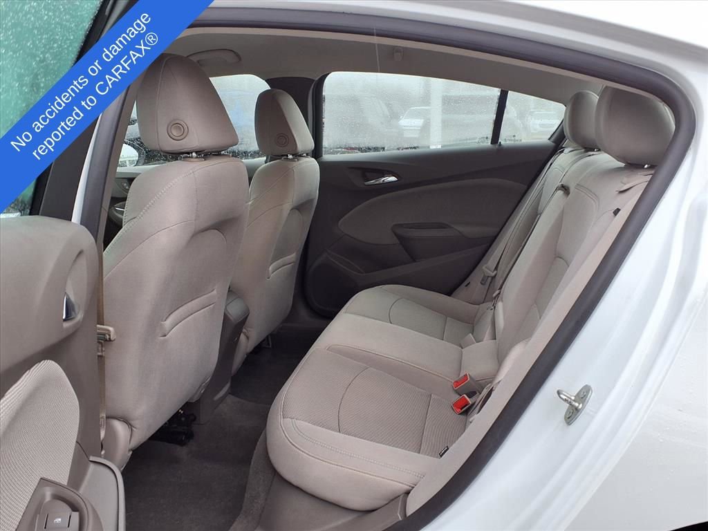 Thumbnail: 2016 Chevrolet Cruze - 12