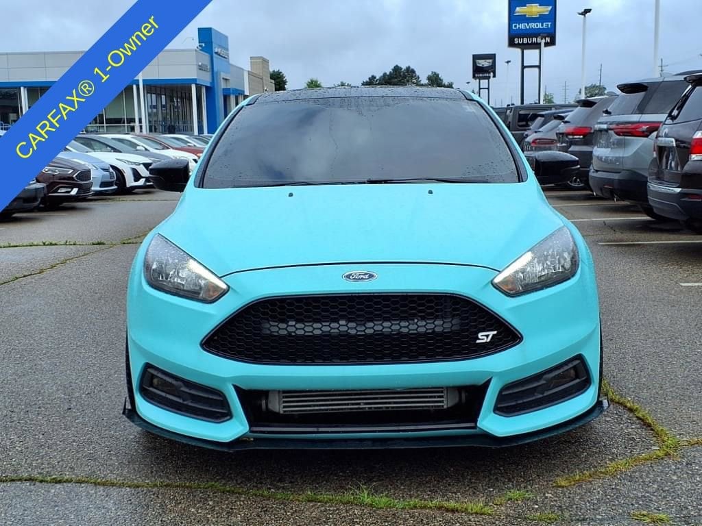 Thumbnail: 2015 Ford Focus - 2