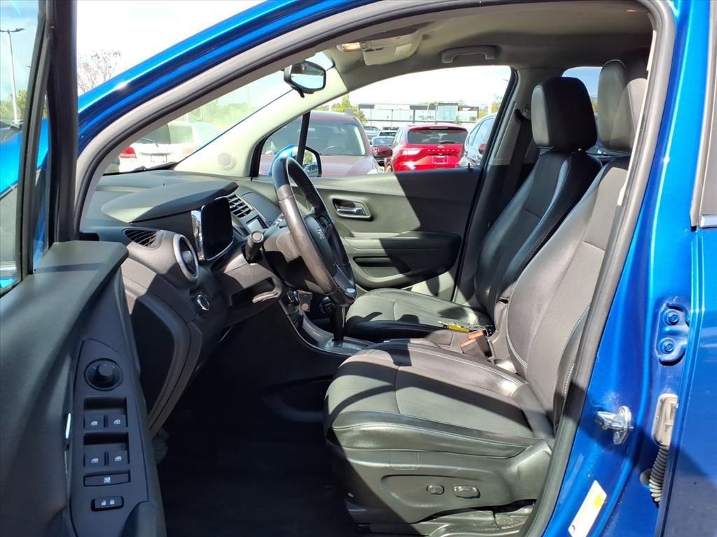 Thumbnail: 2016 Chevrolet Trax - 16
