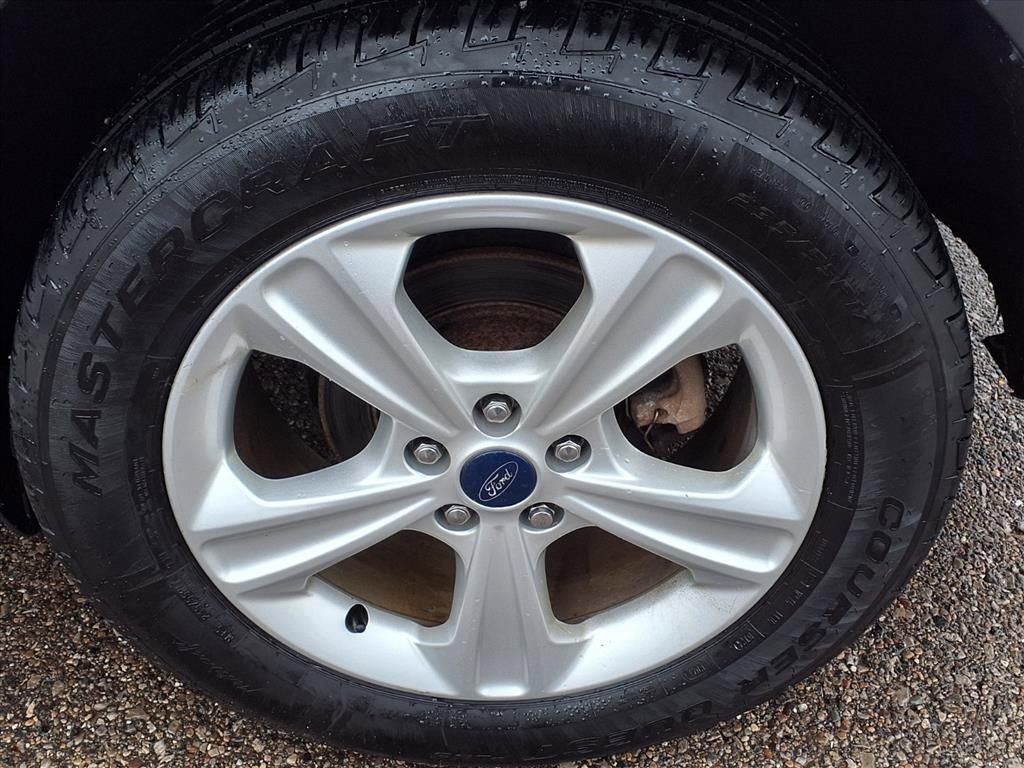 Thumbnail: 2016 Ford Escape - 8