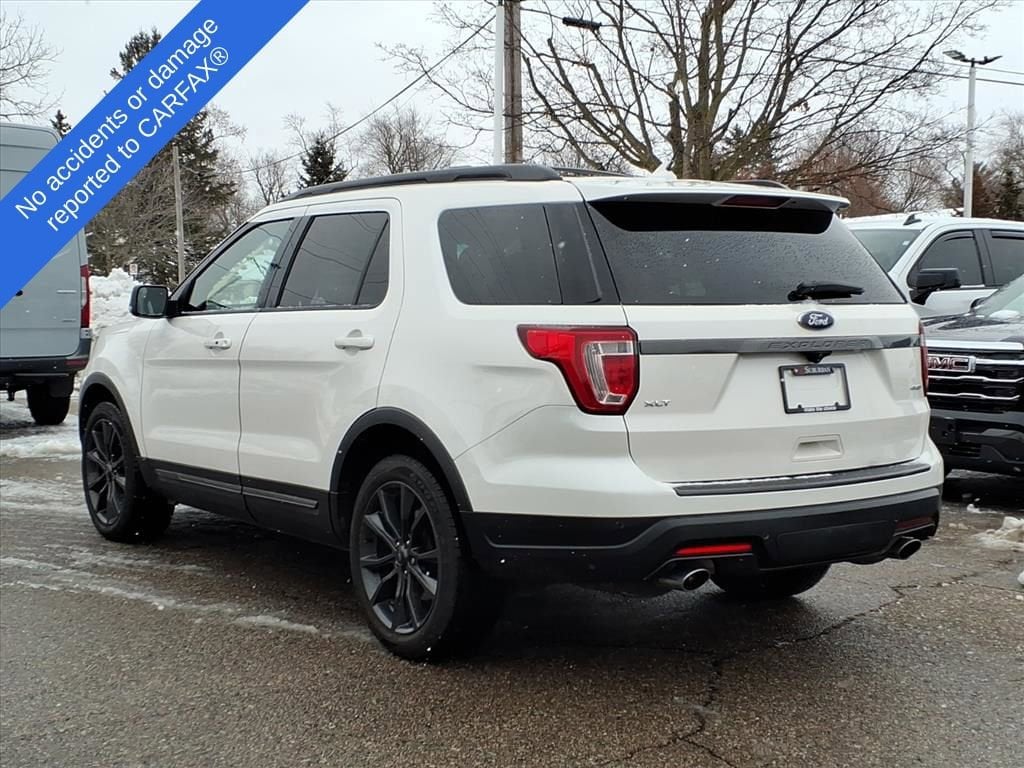 Thumbnail: 2018 Ford Explorer - 8
