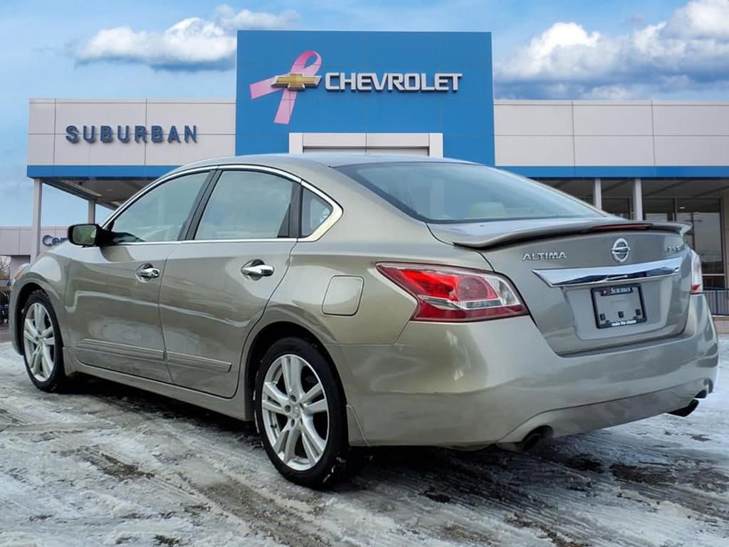 Thumbnail: 2013 Nissan Altima - 6