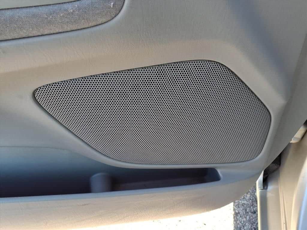 Thumbnail: 2004 Toyota Camry - 14