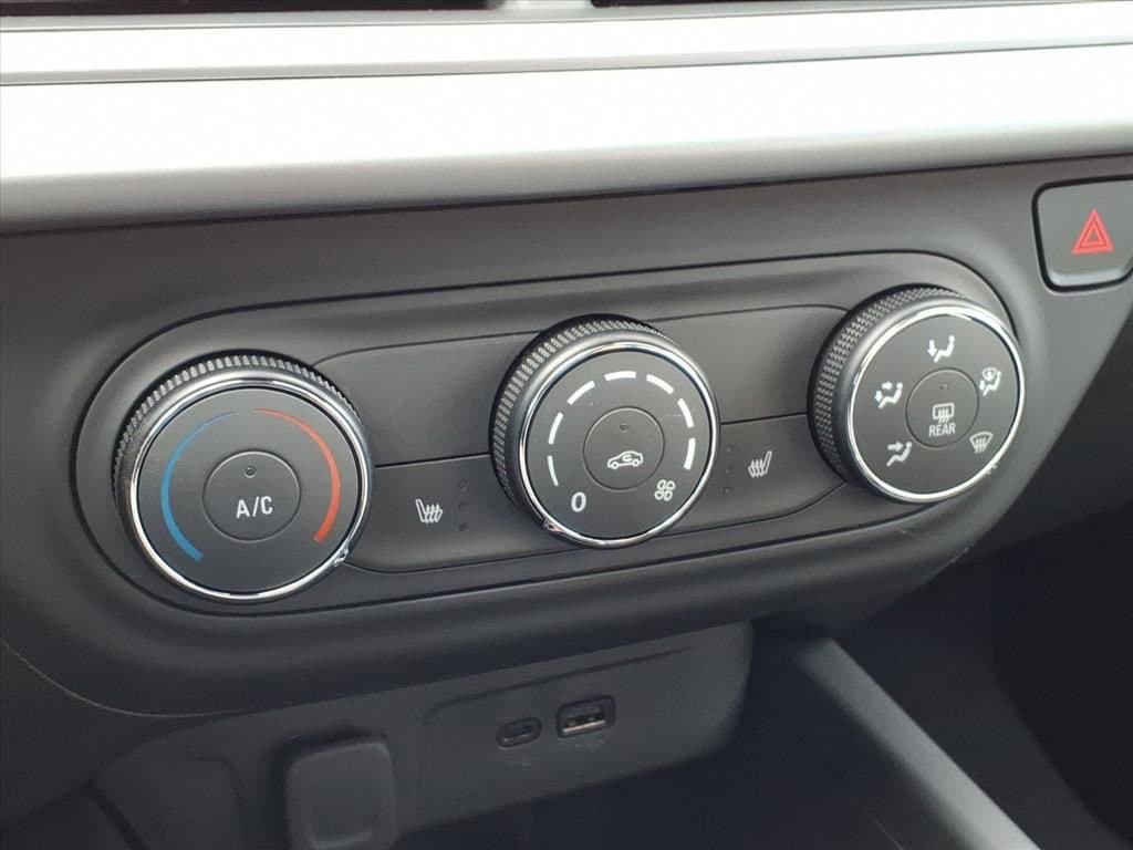 Thumbnail: 2026 Chevrolet Trax - 21