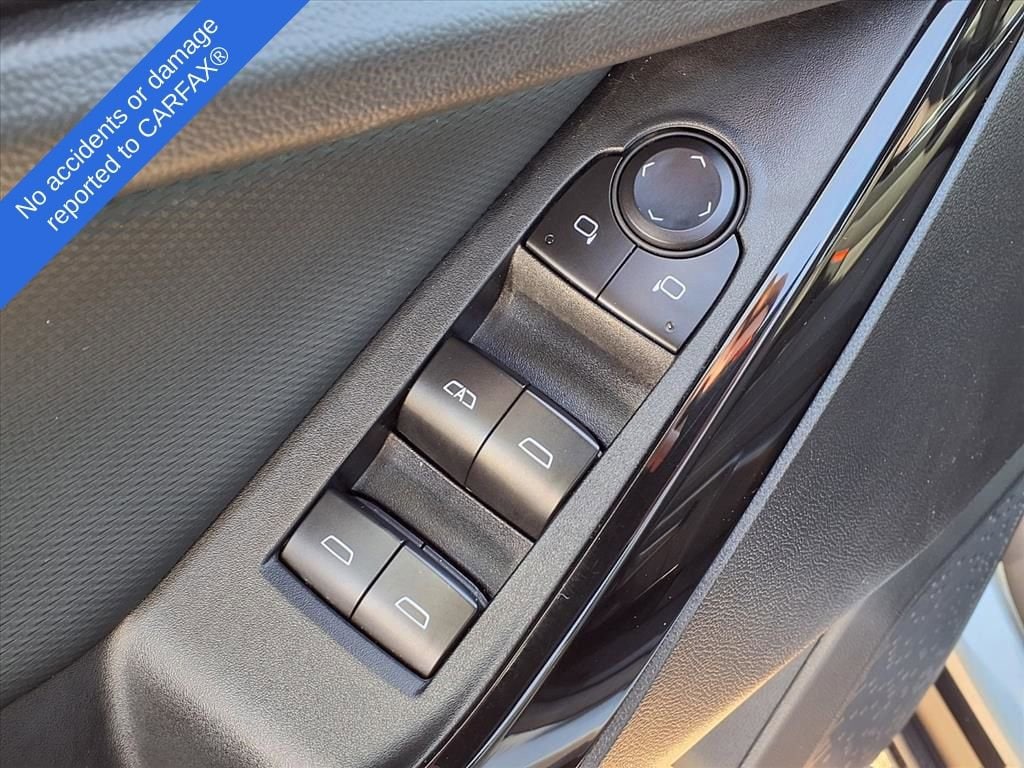 Thumbnail: 2025 Chevrolet Equinox - 16