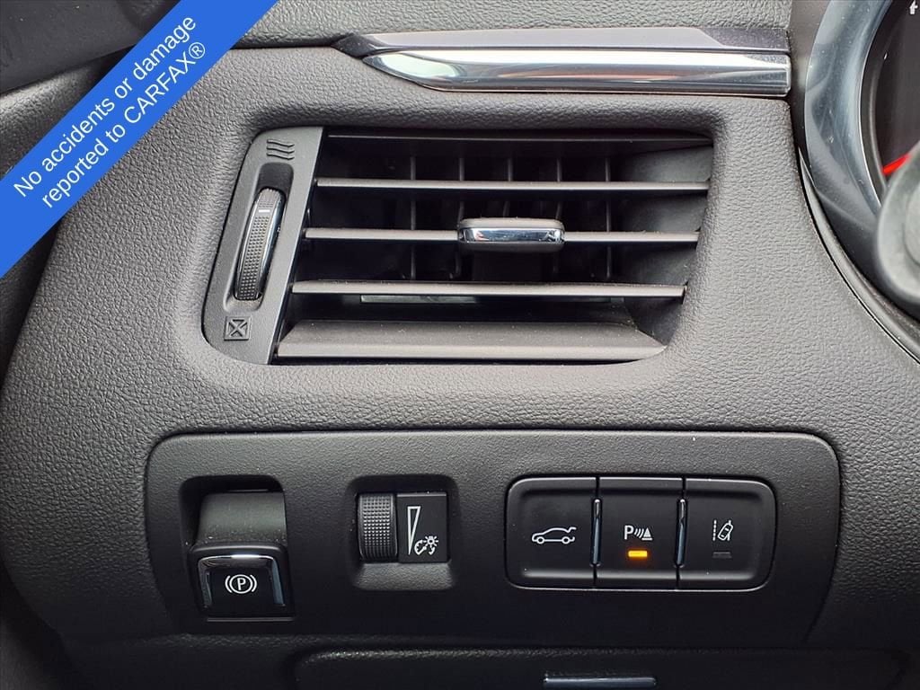 Thumbnail: 2017 Chevrolet Impala - 20