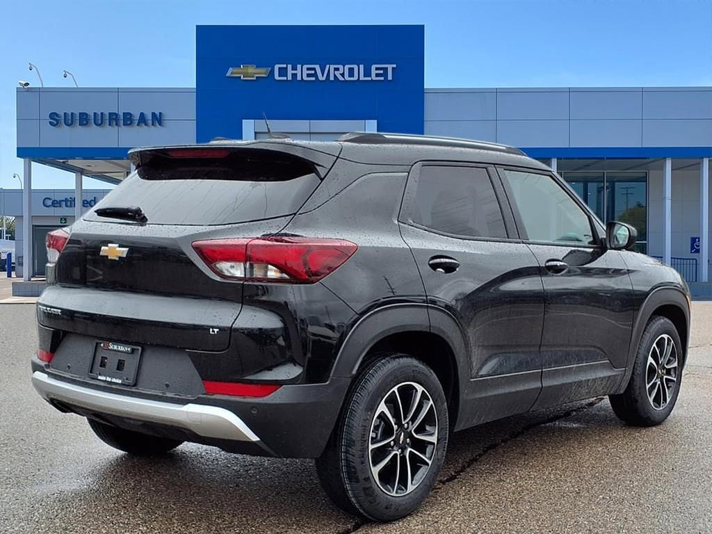 Thumbnail: 2026 Chevrolet TrailBlazer - 4
