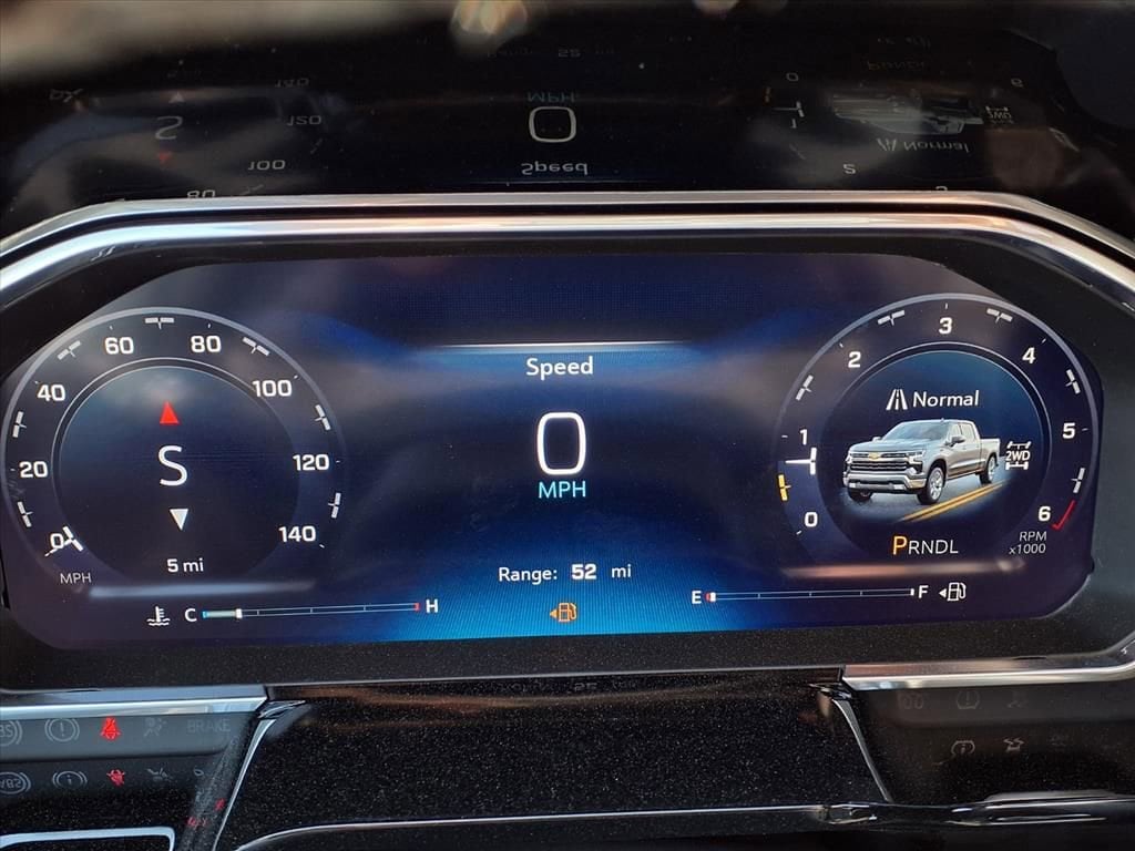 Thumbnail: 2026 Chevrolet Silverado 1500 - 13