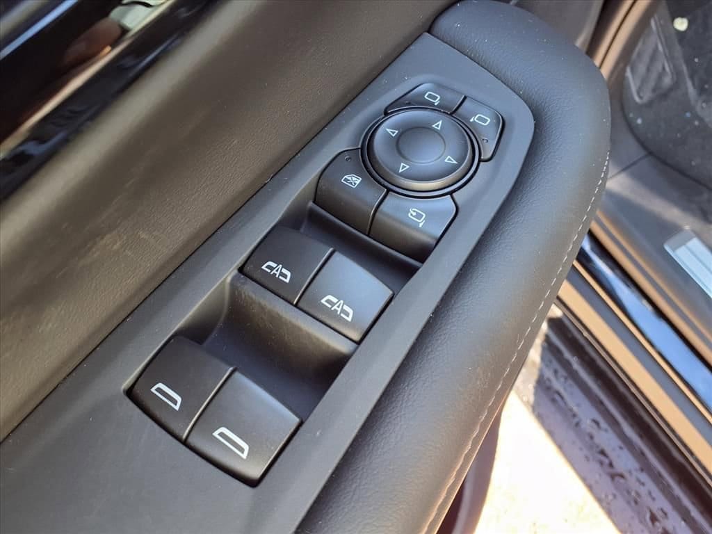 Thumbnail: 2026 Chevrolet Tahoe - 12