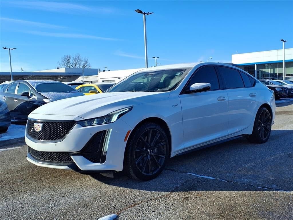2022 Cadillac CT5 V-Series's photo
