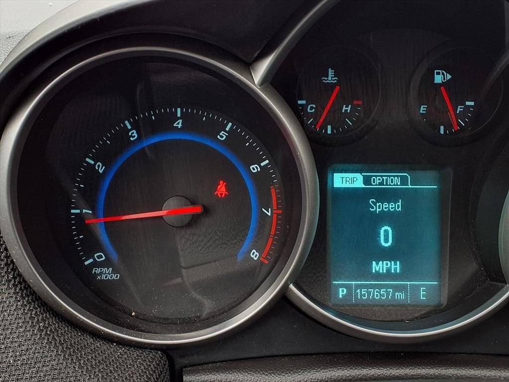 Thumbnail: 2016 Chevrolet Cruze - 18