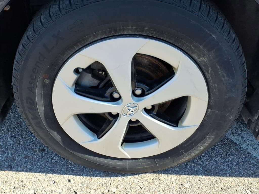 Thumbnail: 2013 Toyota Prius - 11