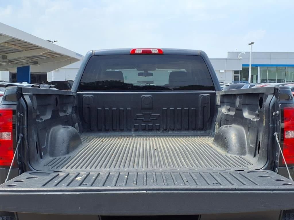 Thumbnail: 2018 Chevrolet Silverado 1500 - 9
