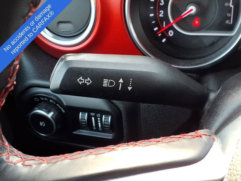 Thumbnail: 2019 Jeep Wrangler - 18