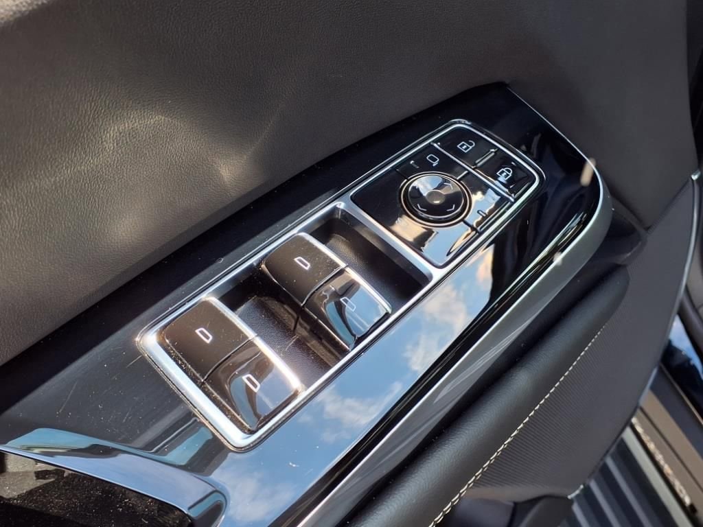 Thumbnail: 2025 Cadillac Escalade - 16