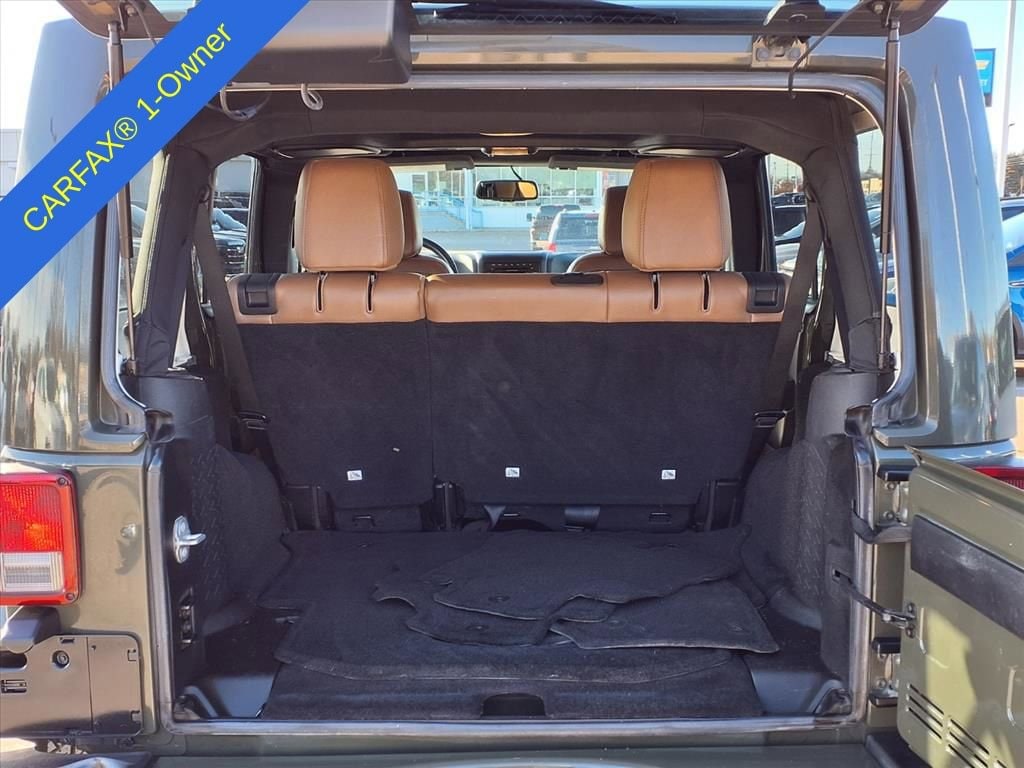 Thumbnail: 2016 Jeep Wrangler - 9