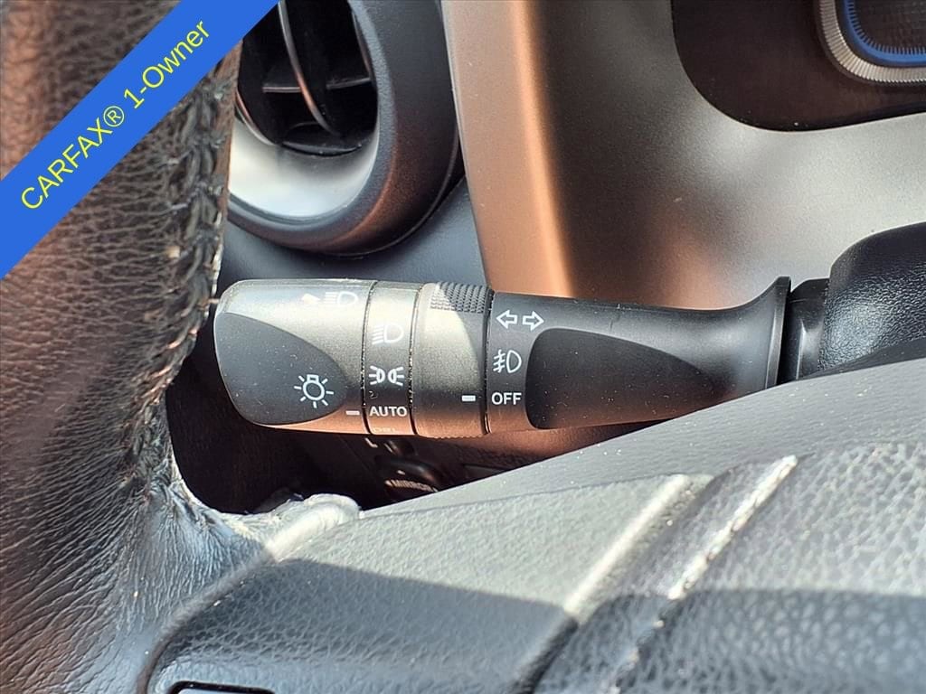 Thumbnail: 2014 Toyota RAV4 - 23
