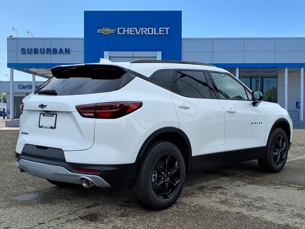 Thumbnail: 2025 Chevrolet Blazer - 4