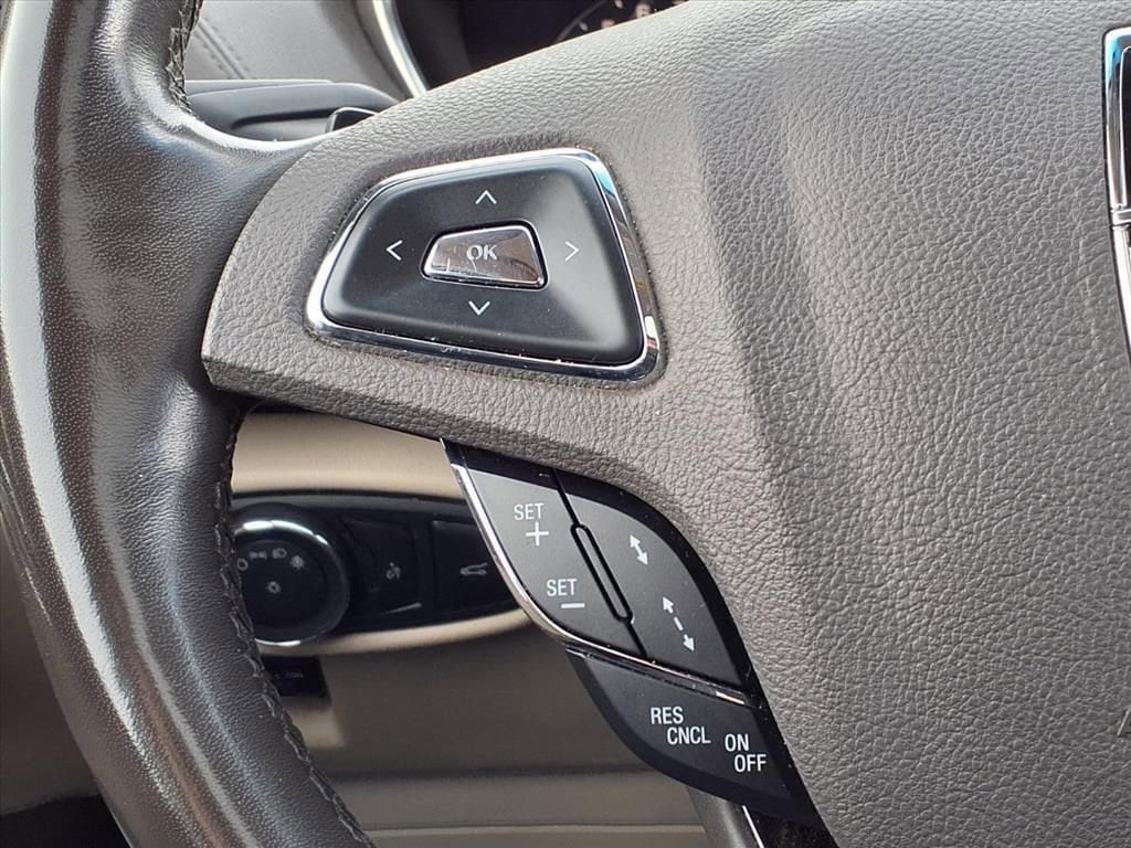 Thumbnail: 2017 Lincoln MKX - 26