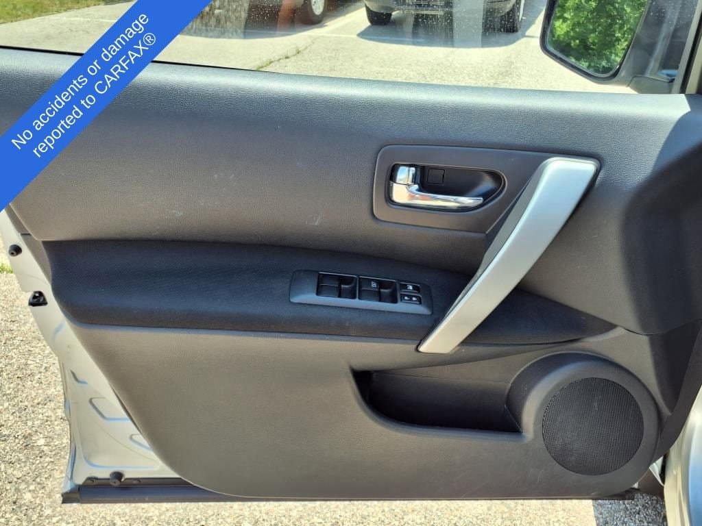 Thumbnail: 2009 Nissan Rogue - 15