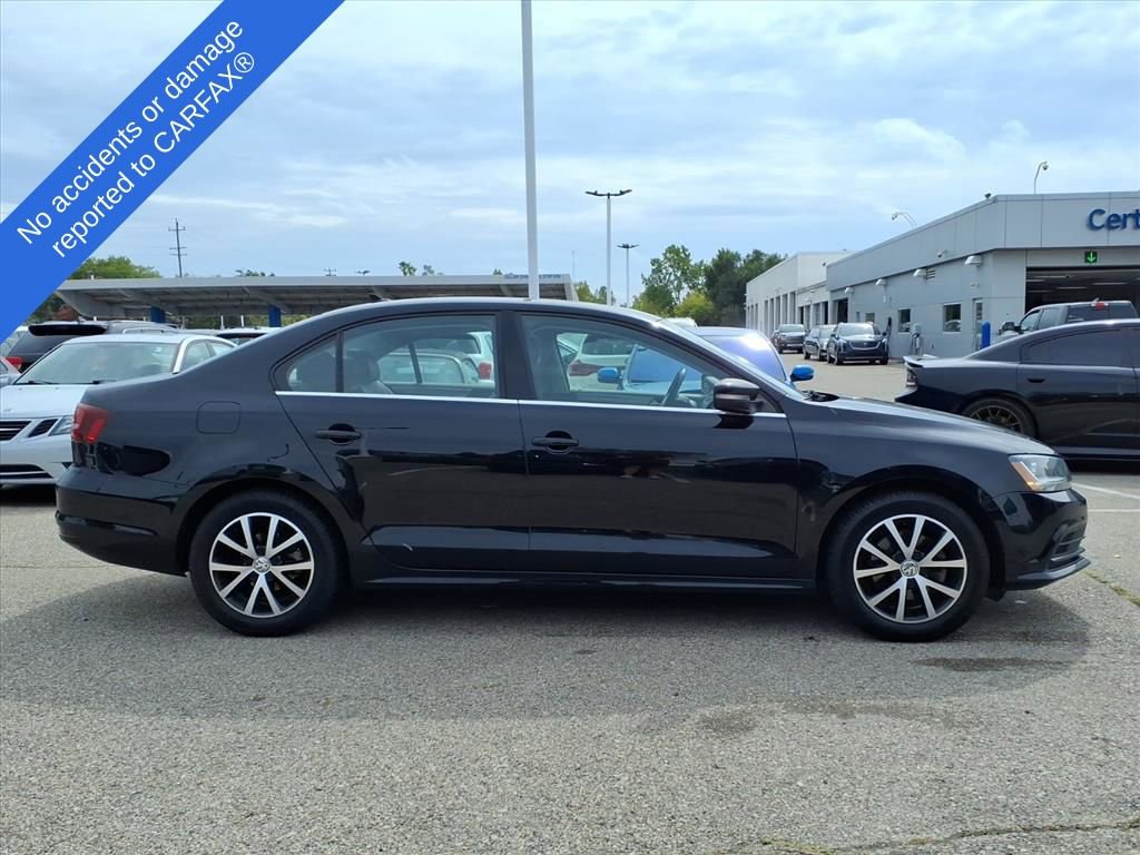 2017 Volkswagen Jetta 1.4T SE photo 3
