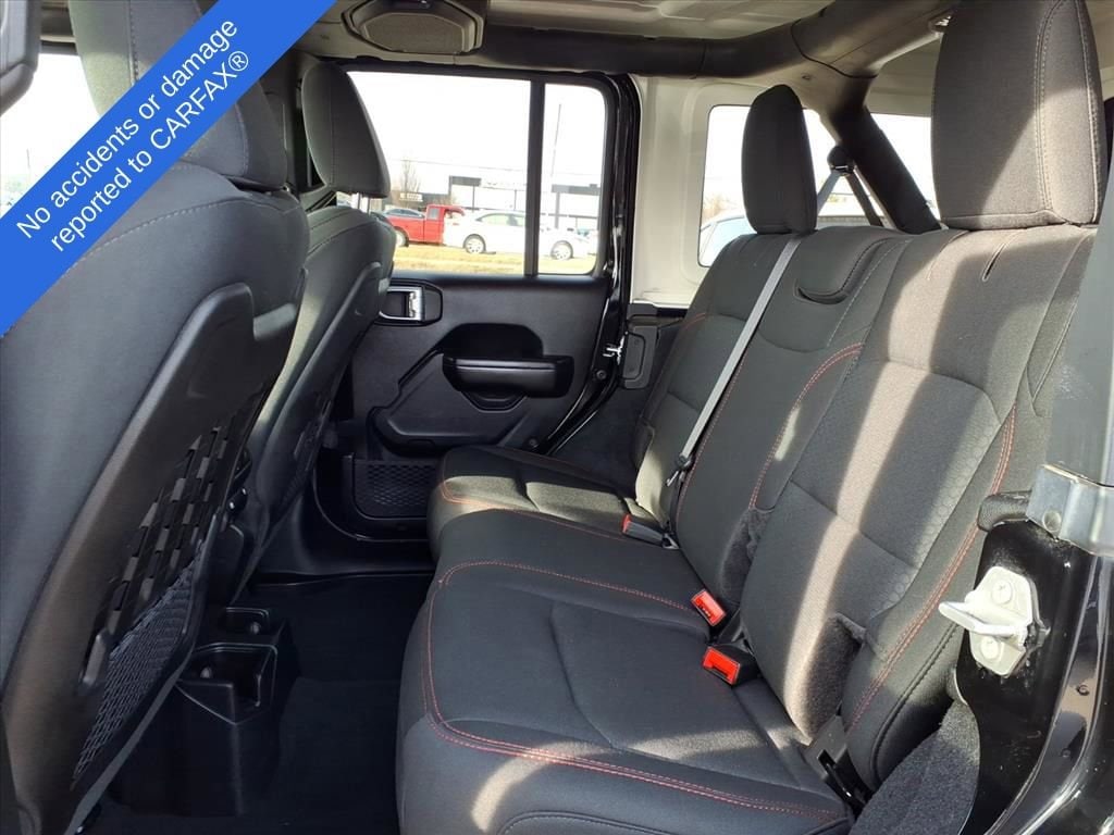 Thumbnail: 2019 Jeep Wrangler - 12